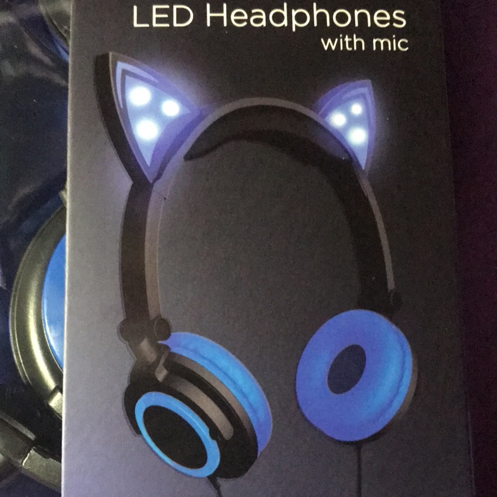 CAT EARS Led Headphones with Mic HYPE Emo cosplay gamer chick kitten mic 3.5mm